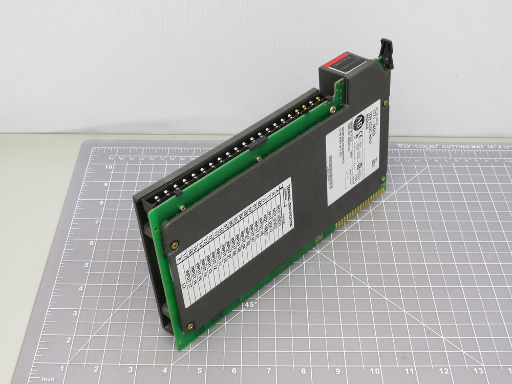 Allen-Bradley 1771-IAD/D 96220672 A01 Input Module For Sale