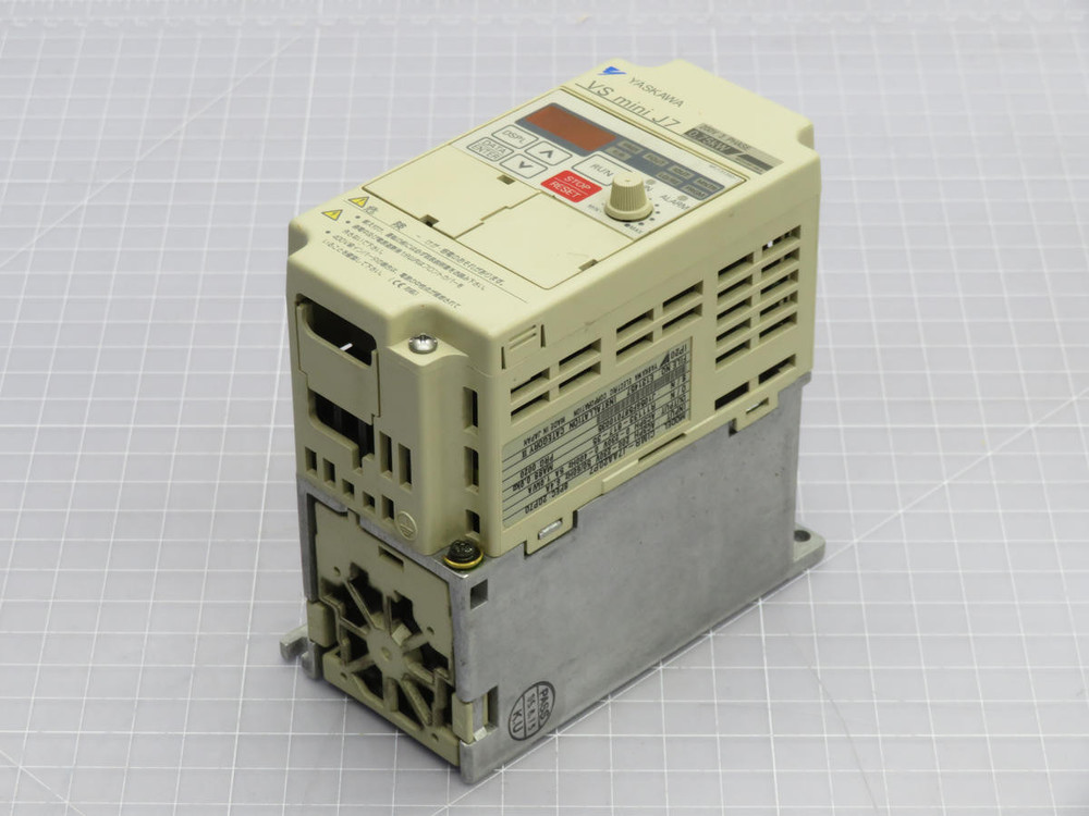 YASKAWA CIMR-J7AA20P7 T216851