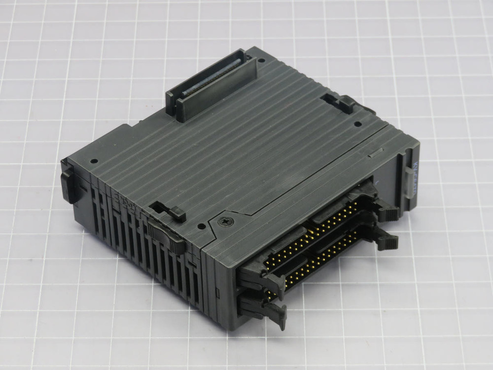 Keyence  KV-C64TD  Output Module  For Sale