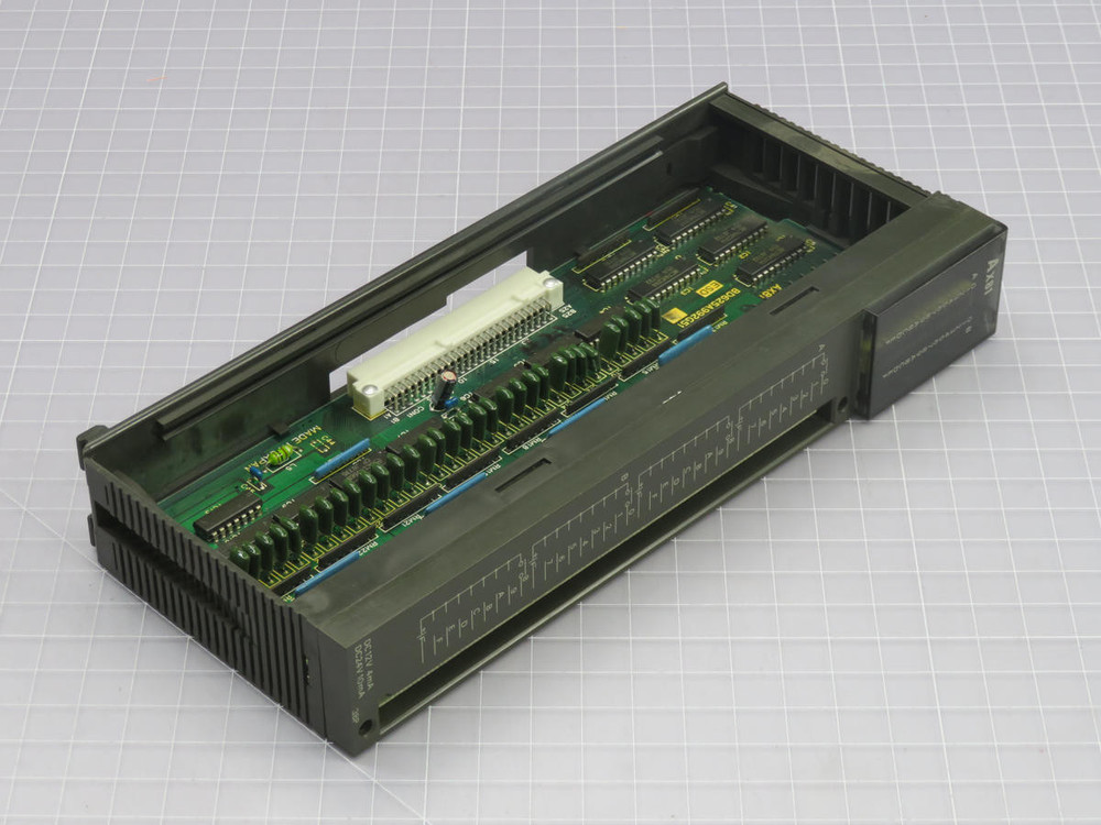 MITSUBISHI  AX81  PLC MODULE RACK  For Sale