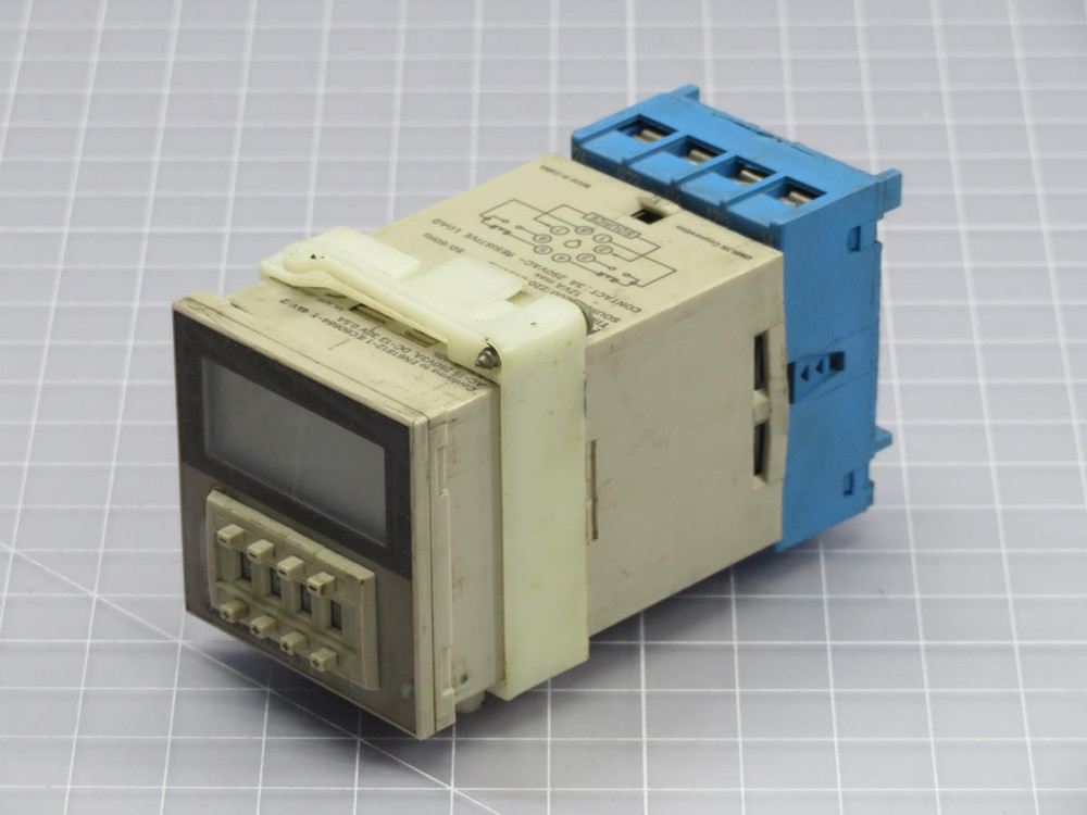 OMRON  H3CA-8  TIMER  For Sale