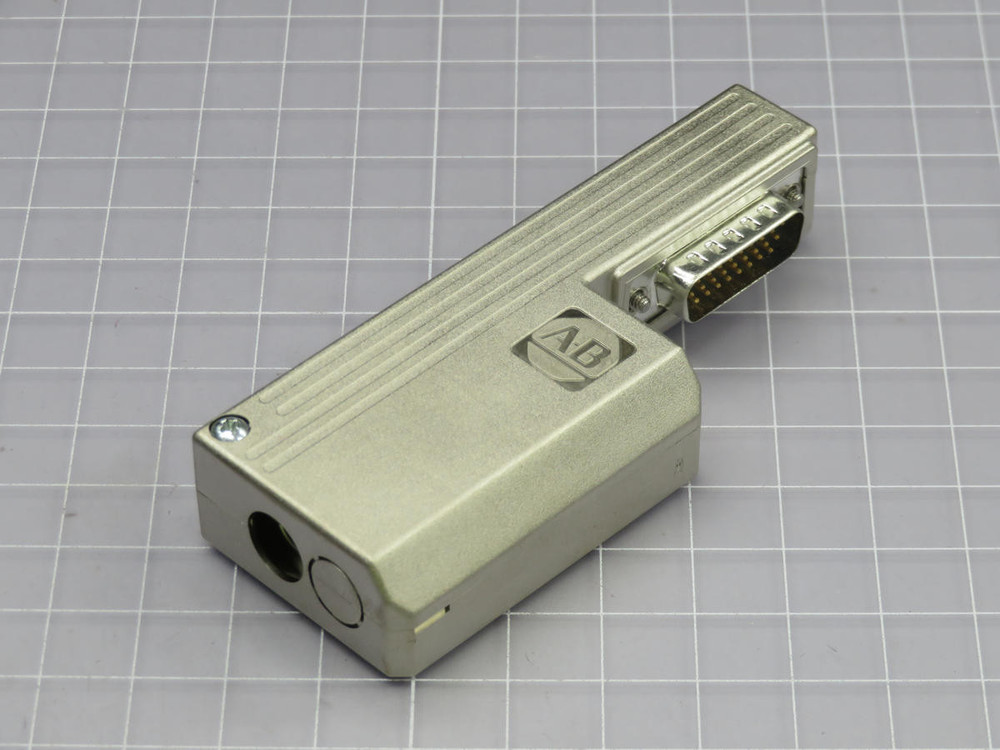 ALLEN BRADLEY  2090-K6CK-D26M  IN/OUTPUT CONNECTOR  For Sale