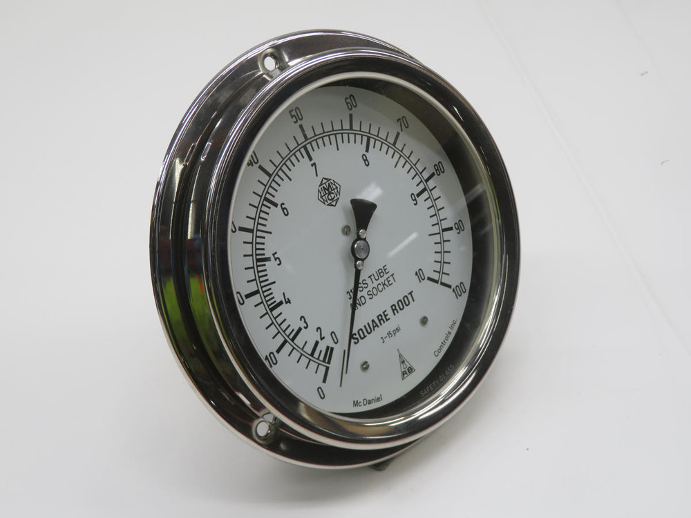 McDaniel Controls  AB 405114  Pressure Gauge  For Sale
