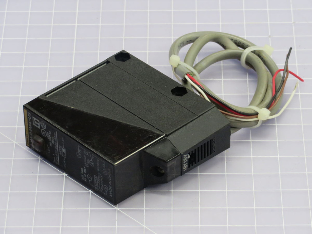 OMRON  E3JM-R4M4-US  PHOTOELECTRIC SENSOR  For Sale