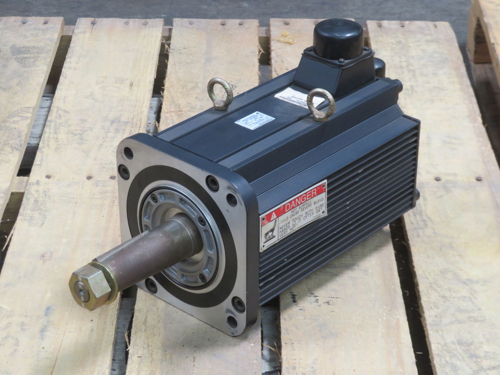 YASKAWA  SGMG-75A2AC    For Sale