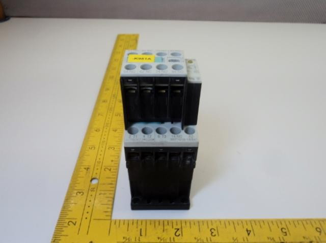 SIEMENS  3RT1015-1BB41 600VAC CONTACTOR T15981