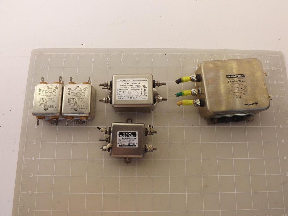 LOT OF 5 F1700AA03 MAS-1220-33 FN 610-03/03 ZAG2210-11 NOISE FILTERS T48001