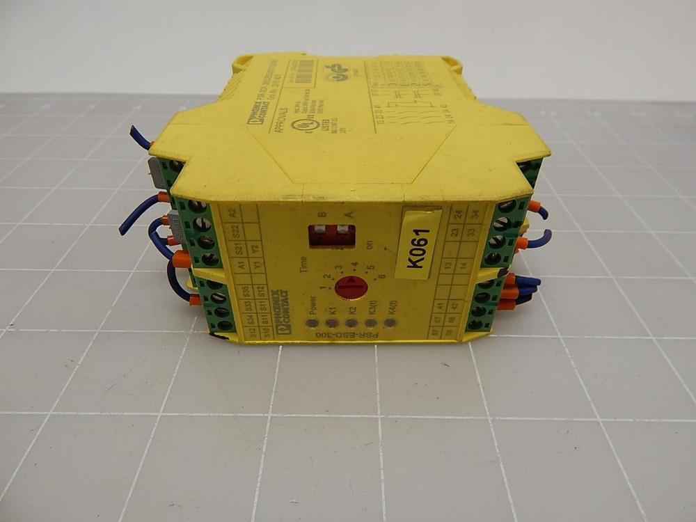 PHOENIX CONTACT PSR-SCP-24DC/ESD/5X1/1X2/300 29 81 42 8 SAFETY RELAY T61947