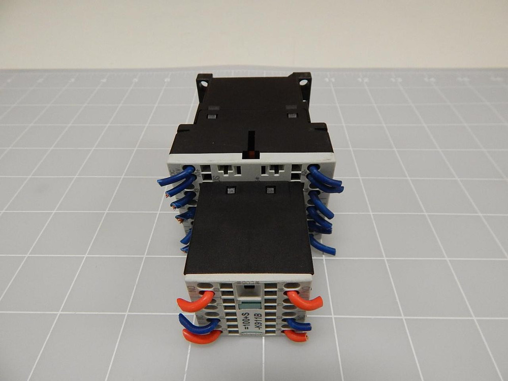 SIEMENS 3RH1140-2BB40 3ZX1012-0RH11-1AA1 3RH1911-2GA22 CONTROL RELAY W/ AUXILLARY CONTACT T65173