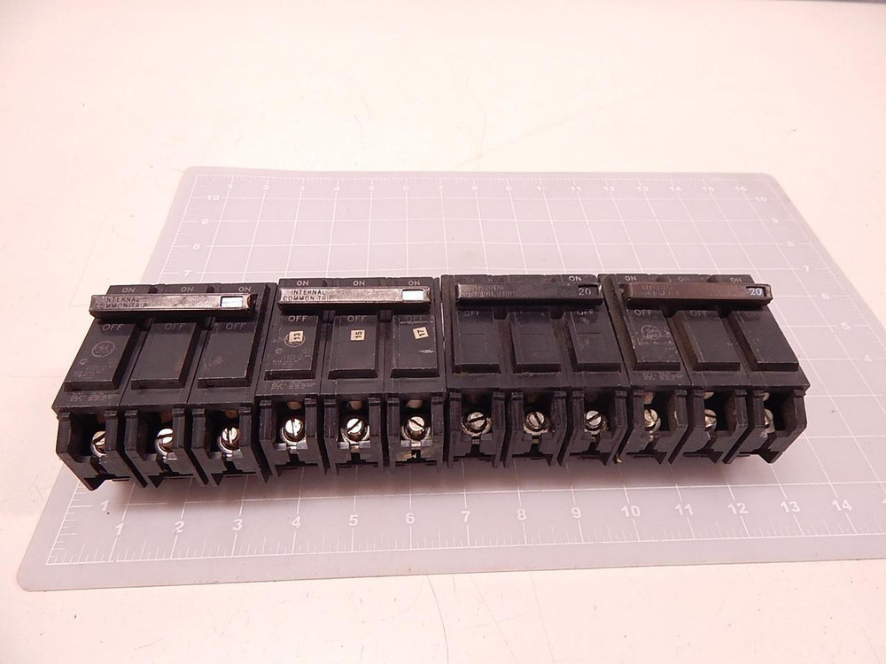LOT OF 4 GE GENERAL ELECTRIC RT-691 CIRCUIT BREAKERS T77772
