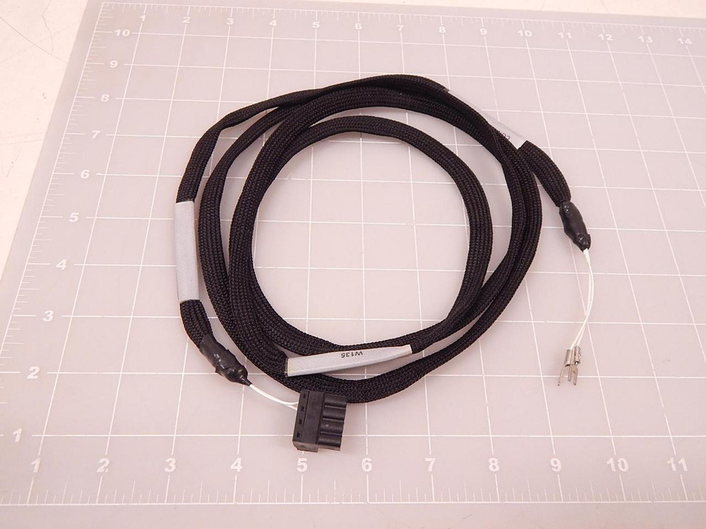 W135 786-35009-1011 CABLE ASSEMBLY T74018
