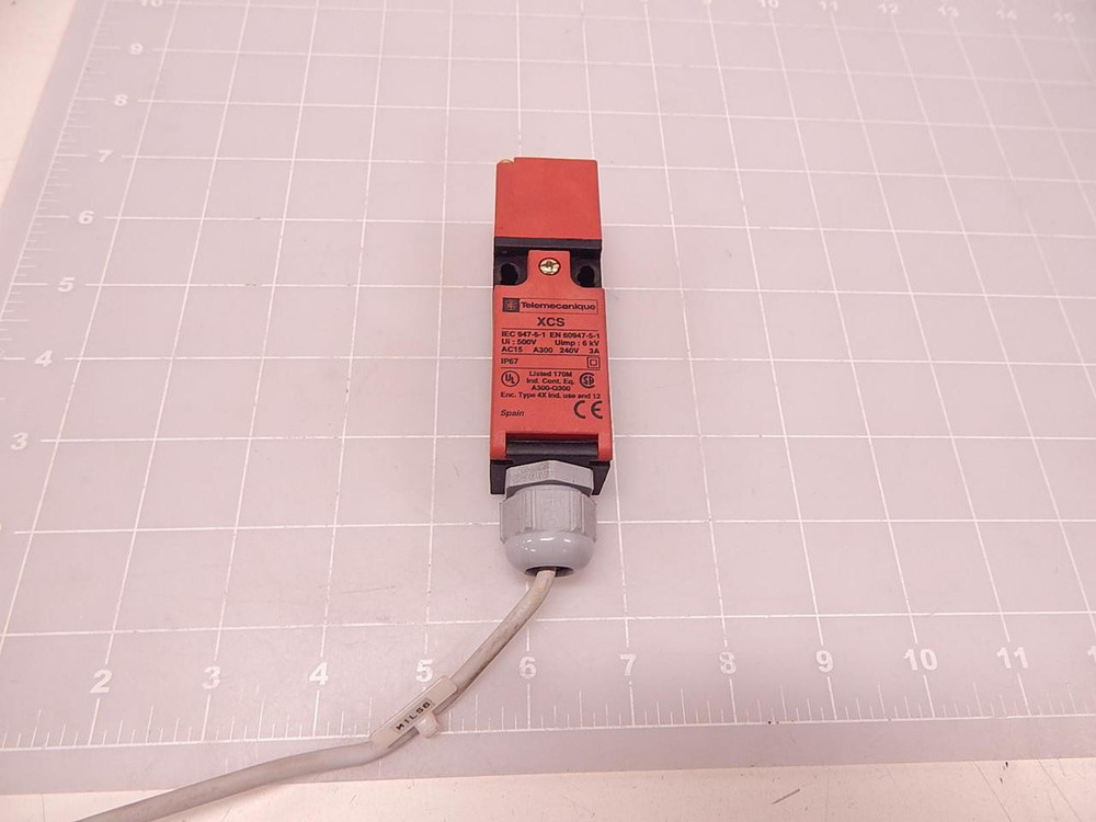 TELEMECANIQUE XCS SAFETY LIMIT SWITCH T78952