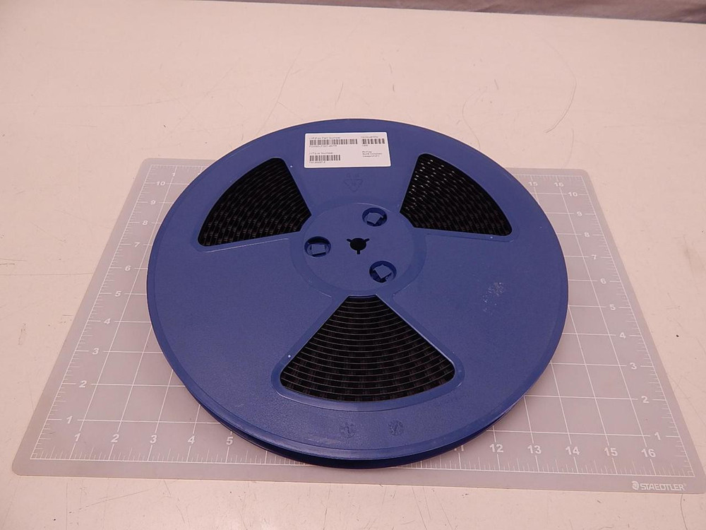 LOT OF 1000 FOX FOXSDLF/221-20/TR CRYSTALS T80418