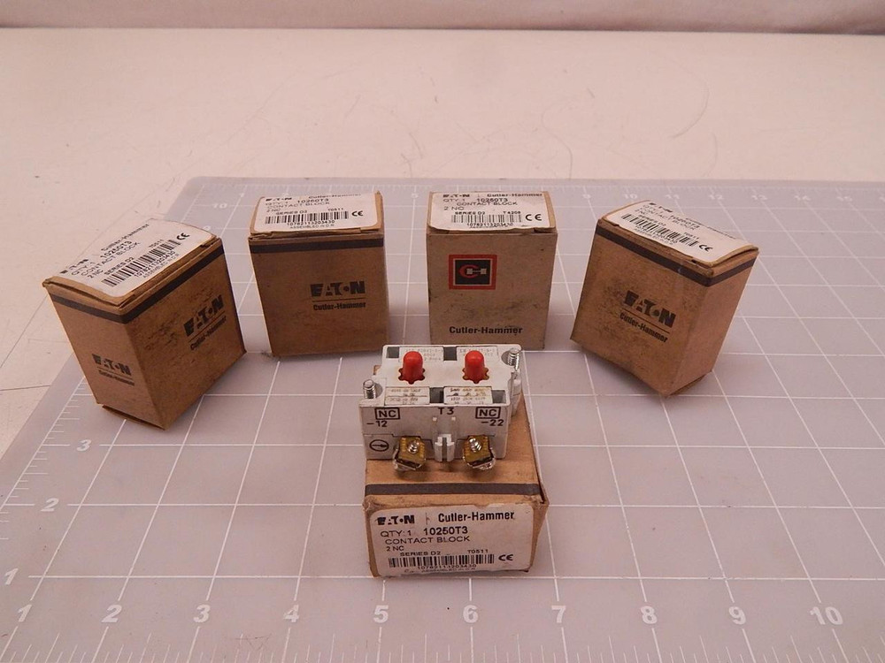 LOT OF 5 CUTLER HAMMER 10250T/9I000T CONTACT BLOCKS T82567