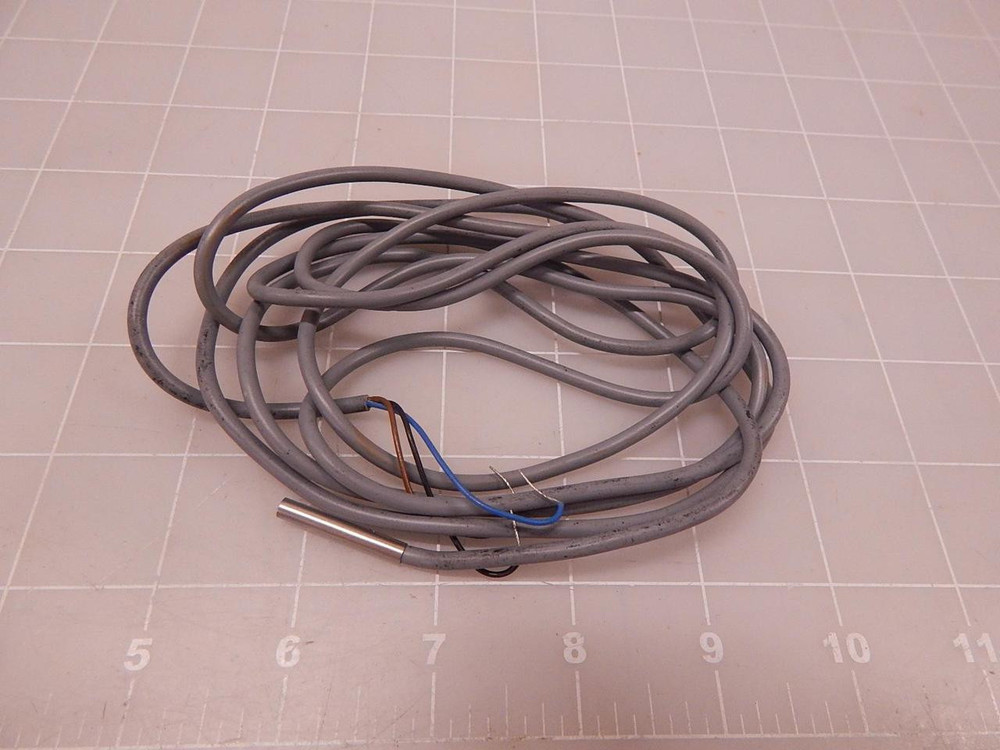 CONTRINEX DW-AD-403-04 158518 INDUCTIVE PROXIMITY SWITCH T82836