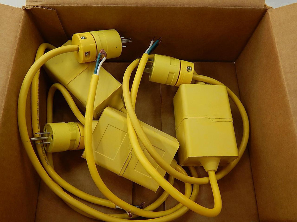 LOT OF 3 1301140021 1447PLU 13 W BALLAST CORDSET ASSEMBLY W/ 1447PLU T87414