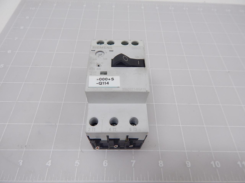 SIEMENS 3RV1011-0GA10 CIRCUIT BREAKER T90057