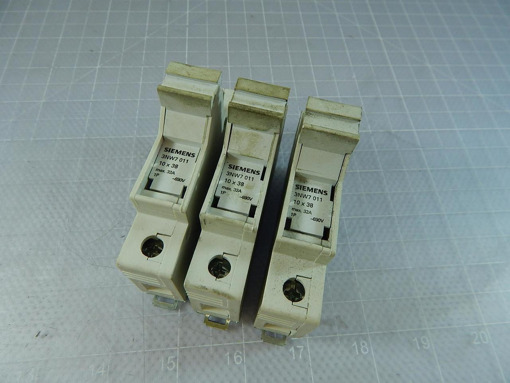 Lot of 3 Siemens 3NW7 011 10X38 Circuit Breakers T100421 For Sale