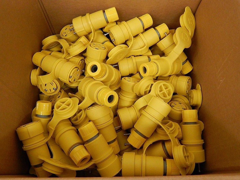 Lot of 100 Molex, Daniel Woodhead 1301460008 Connector-Watertite For Sale
