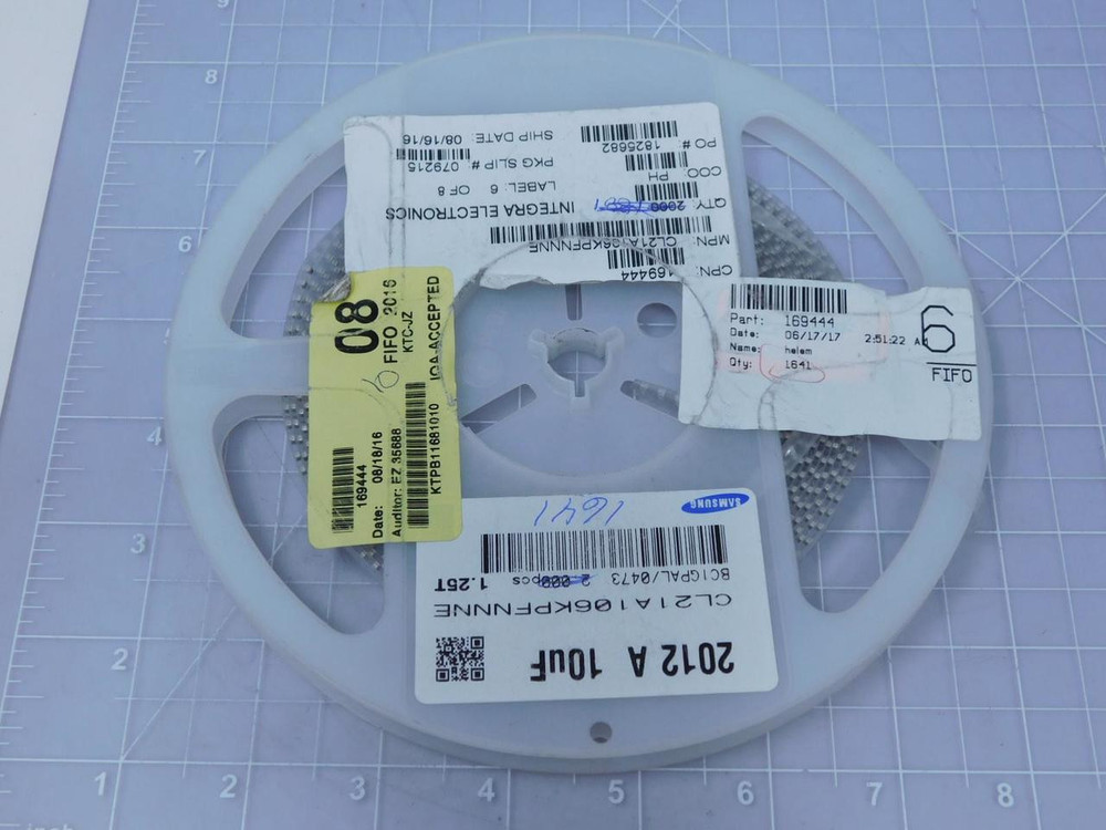 Lot of 1600 Samsung CL21A106KPFNNNE 10µF Multilayer Ceramic Capacitors T119966 For Sale
