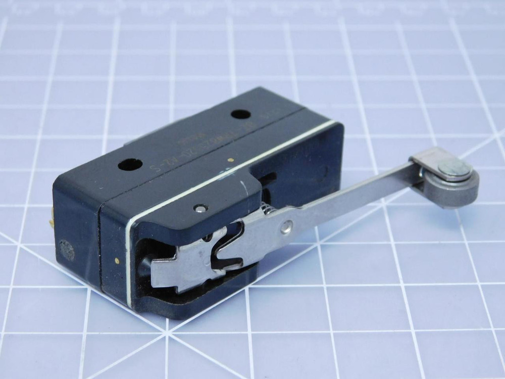 Micro Switch BZ-7RW825520-A2-S Basic / Snap Action Switch LARGE BASICS 15 A T122086 For Sale