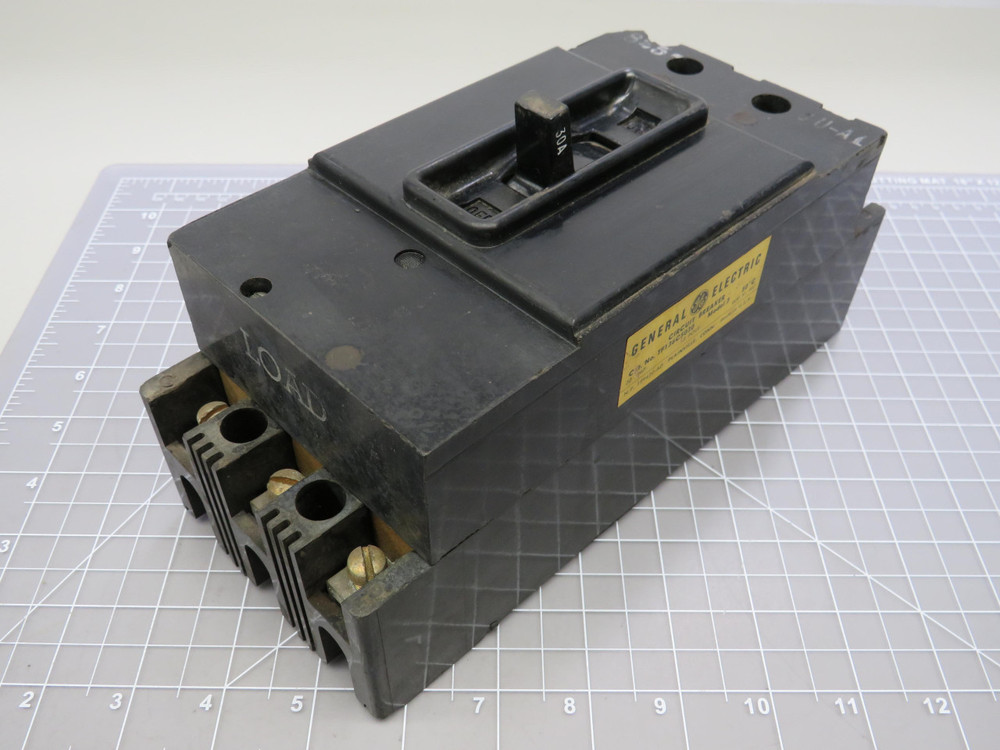 GE TF136C5030  Circuit Breaker 30 AMP For Sale