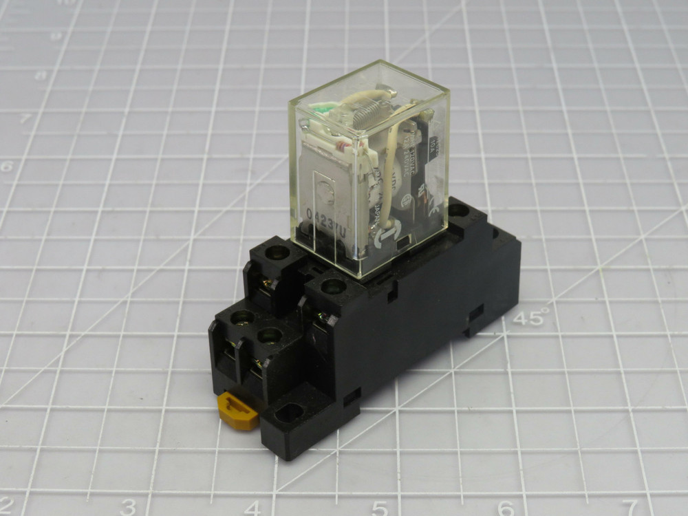 Lot of 2 Omron  LY2N-D2  Relays w/ Socket 24 VDC For Sale