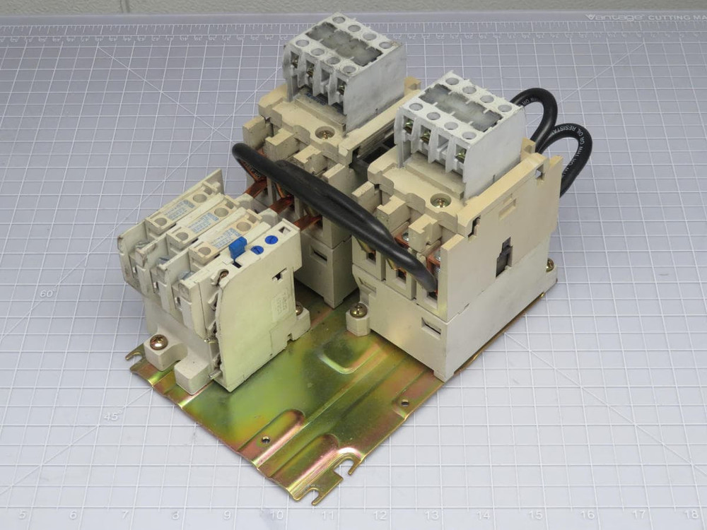 Cutler Hammer C320KGT10  C306GN3 Auxiliary Contact Assembly  For Sale