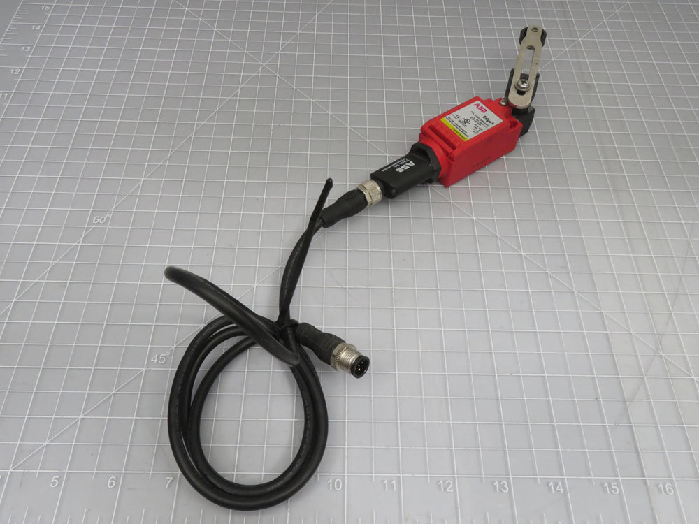 ABB  Edge1 2TLA050105R0100 Limit Switch Head Roller Lever   For Sale