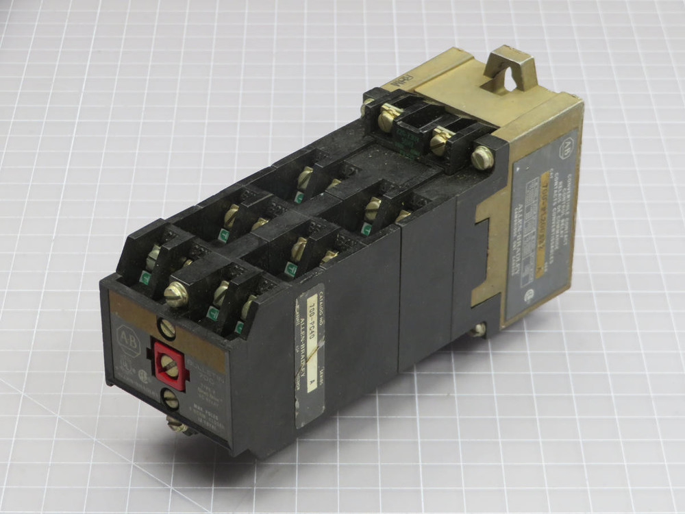 Allen Bradley  700-P1200B22 700-PC40 Control Relay   For Sale