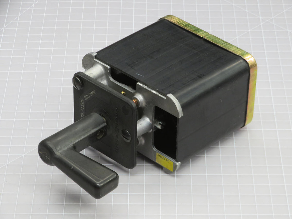 GE  16SB1CB301SSM2P  Switch   For Sale