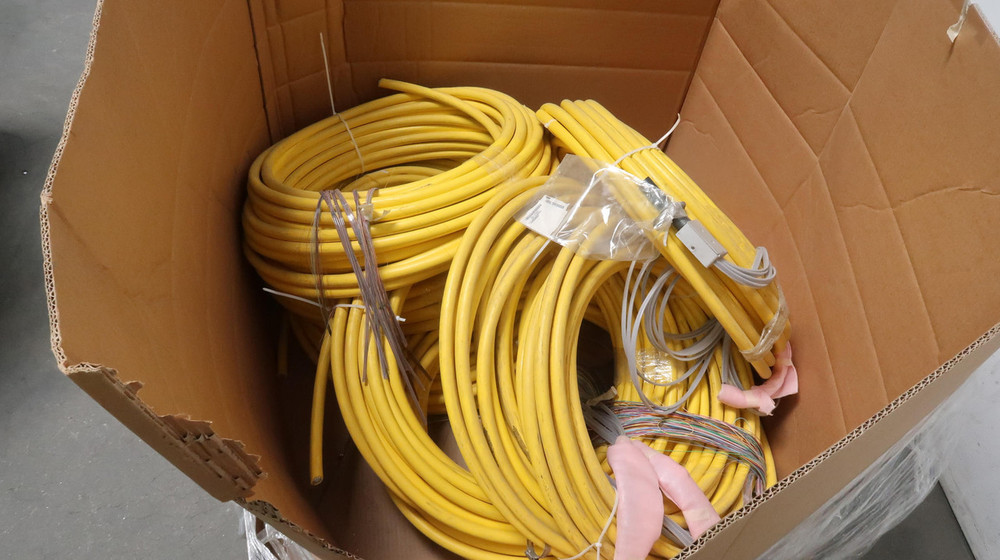 Commscope 1272786  Single Mode Ribbon IFC Riser Fiber Optic Cable 432 F 700 FT  For Sale