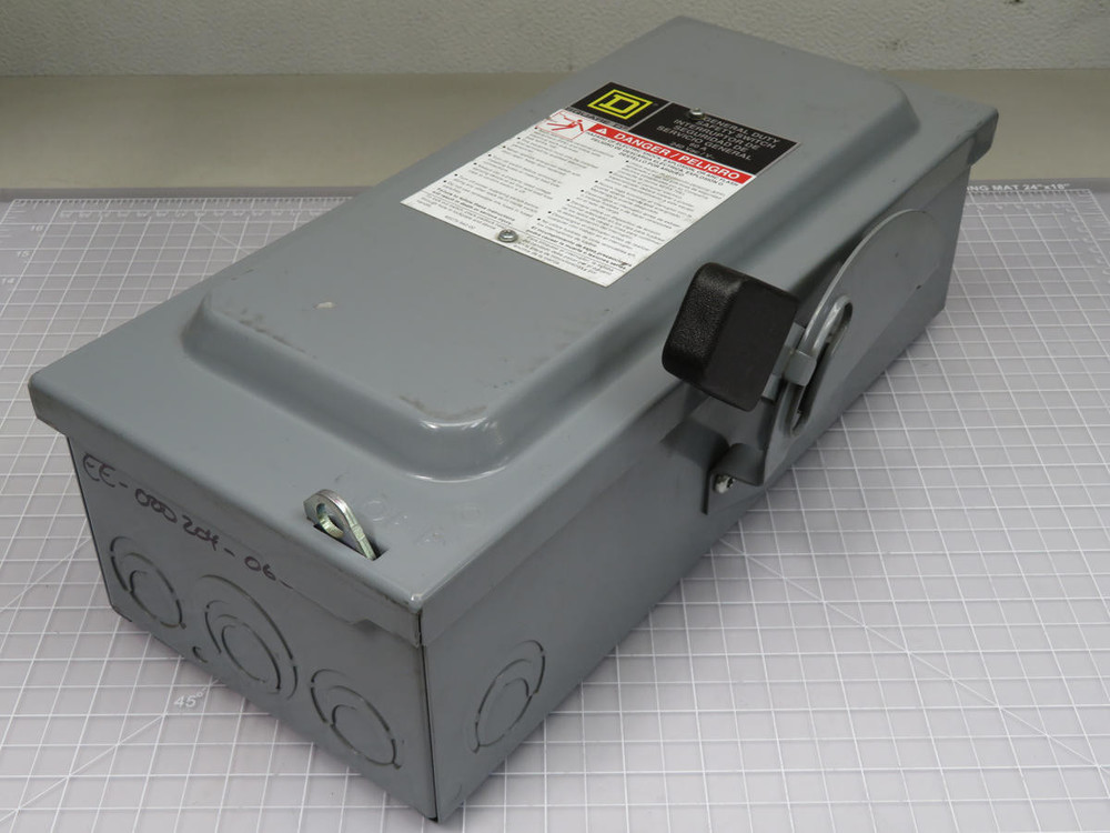 Square D D222N Series F1 Disconnect Switch 60 A 240 VAC  For Sale