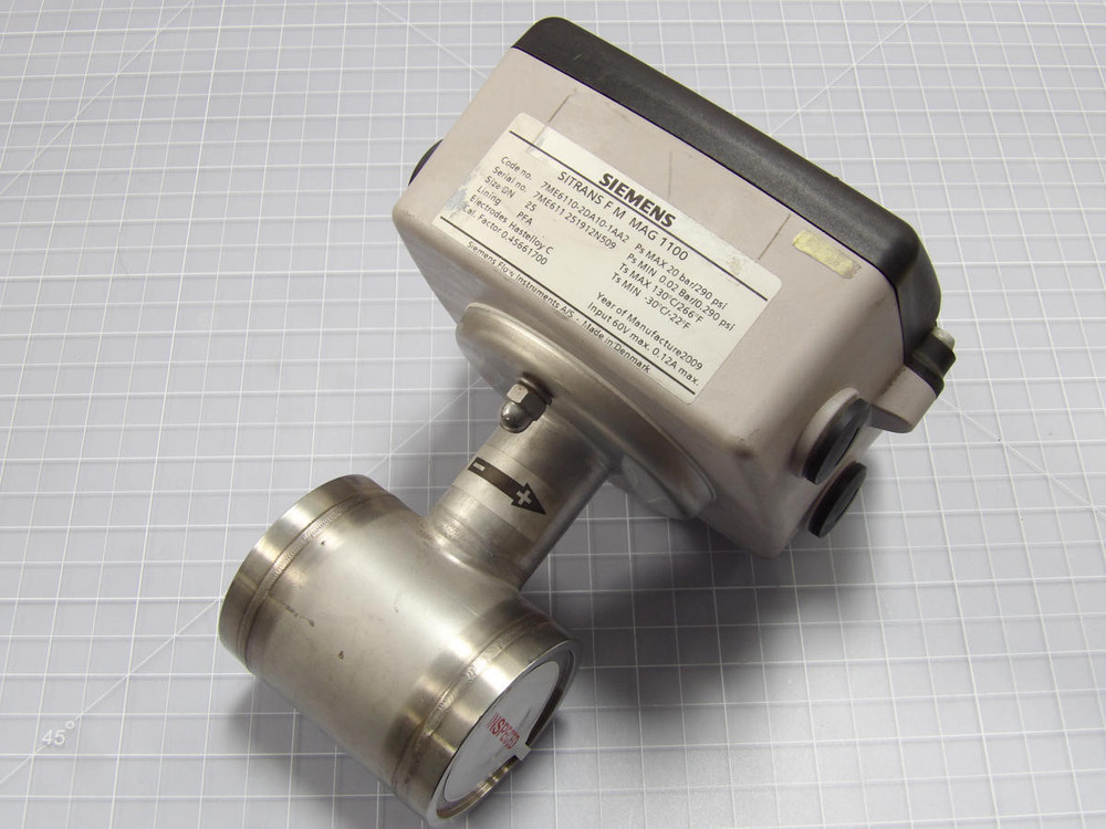 Siemens 7ME6110-2DA10-1AA2 Sitran FM MAG 1100 SITRANS FM Electromagnetic Flow Sensor 60V Max Size DN 25  For Sale
