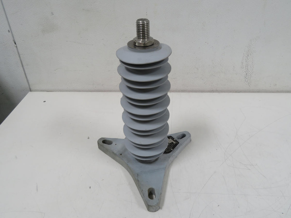 Cooper  US0150121445A11  VariSTAR Surge Arrester Cross  For Sale