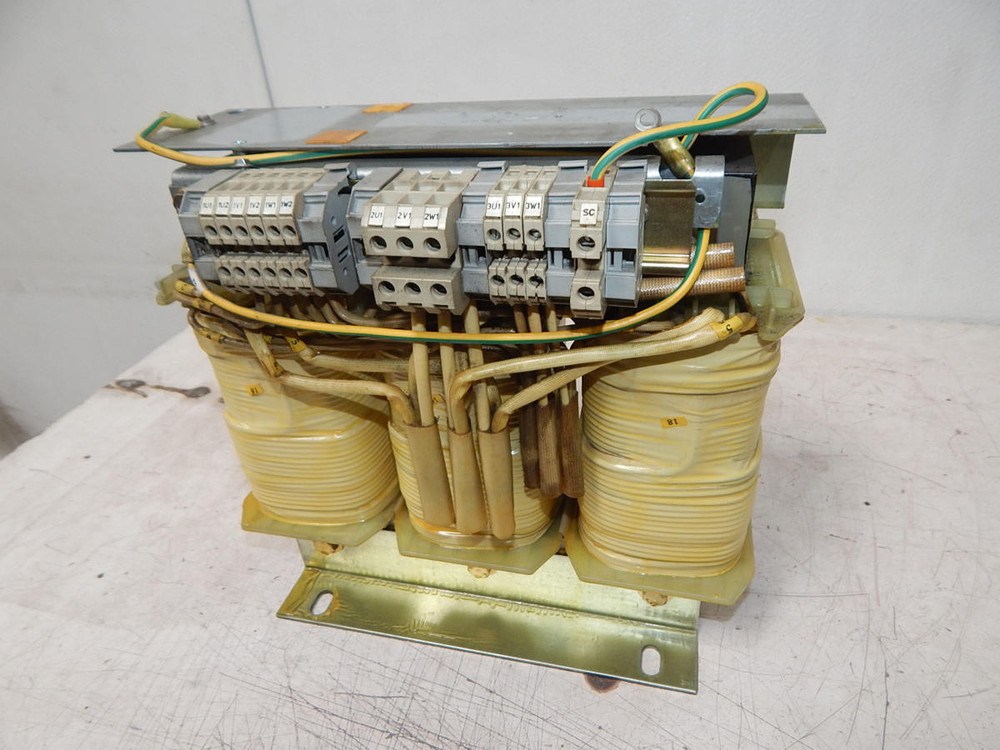 Siemens  DIN VDE 0551 T1  Transformer 3.72 KVA,  Pri 380,400 VAC - Sec 4.70, 60 VAC  For Sale