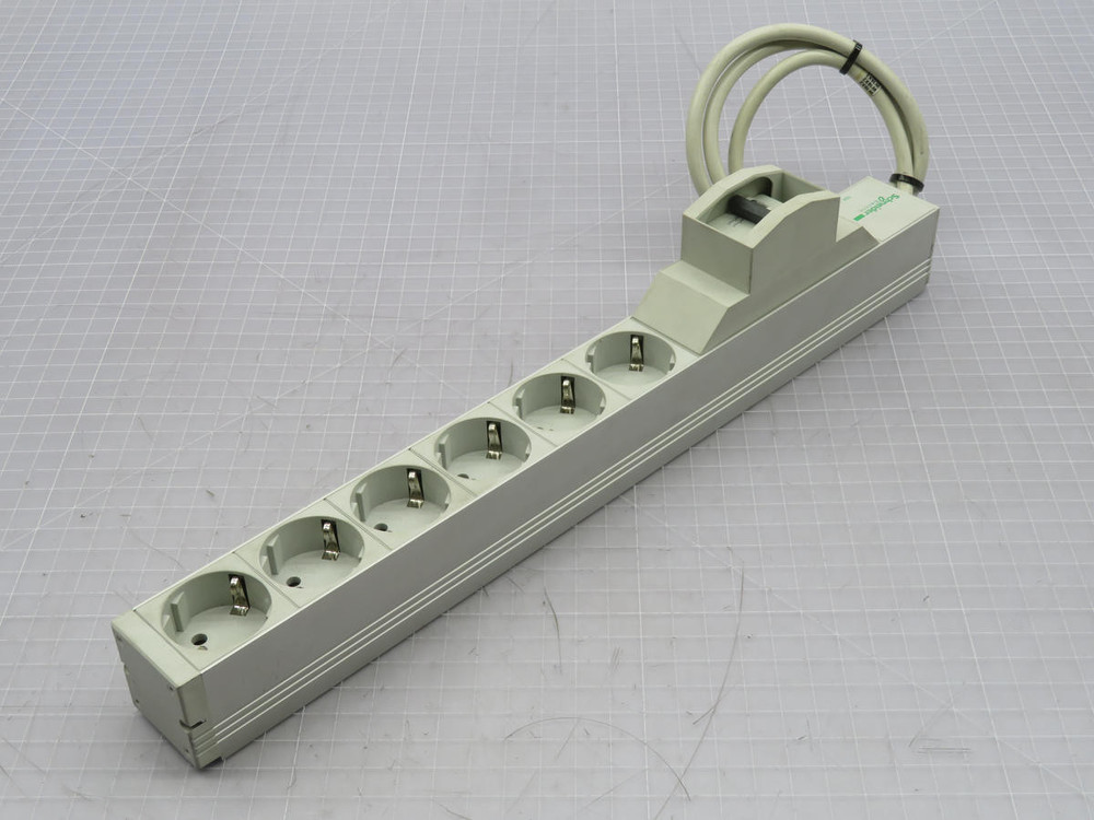 SCHNEIDER NSYAPU19S6CB MULTIPLE SOCKET T215706