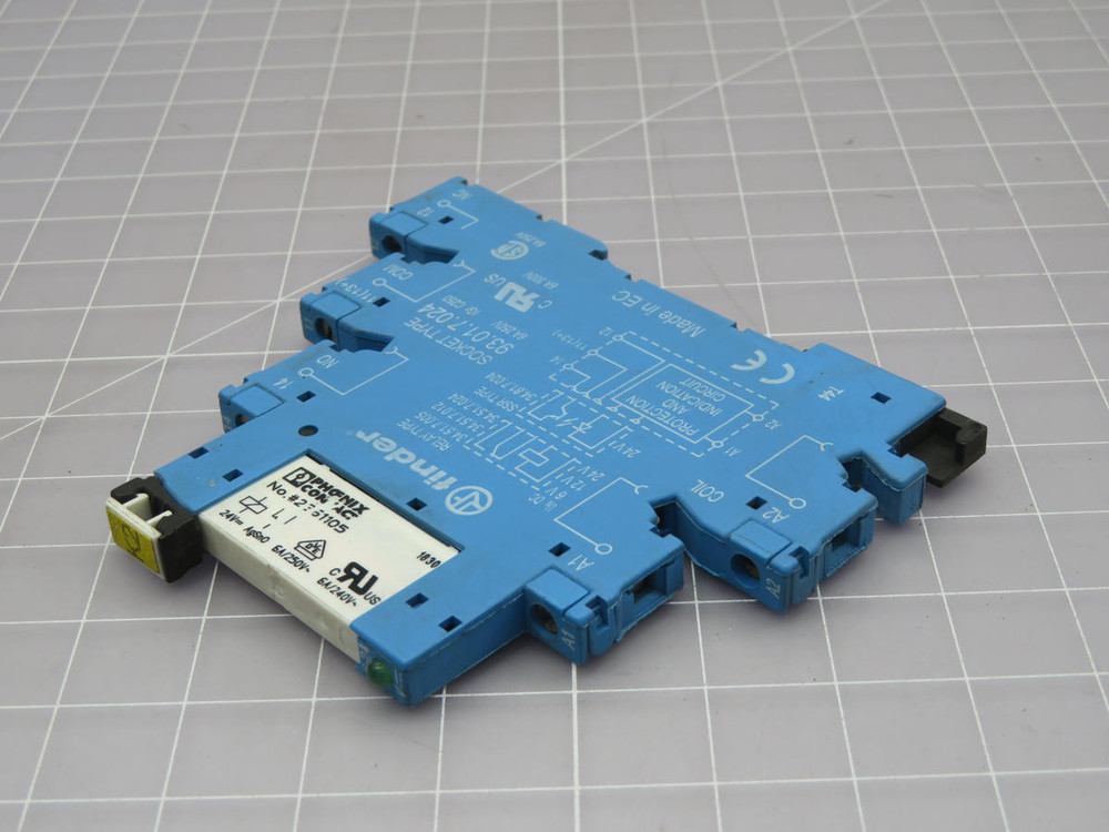 FINDER  93.01.7.024  RELAY SOCKET  For Sale