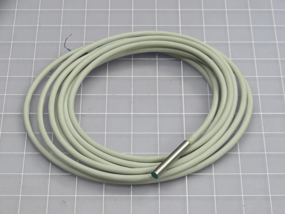 BAUMER  IFR-04.26.45/L  INDUCTIVE PROXIMITY SWITCH  For Sale