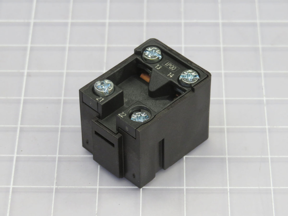 Lot of 10 SIEMENS  3SE5000-0CA00    For Sale