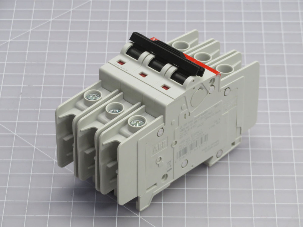 Lot of 3 ABB   SU203PR-K40 2CDS 273 327 R0557   For Sale