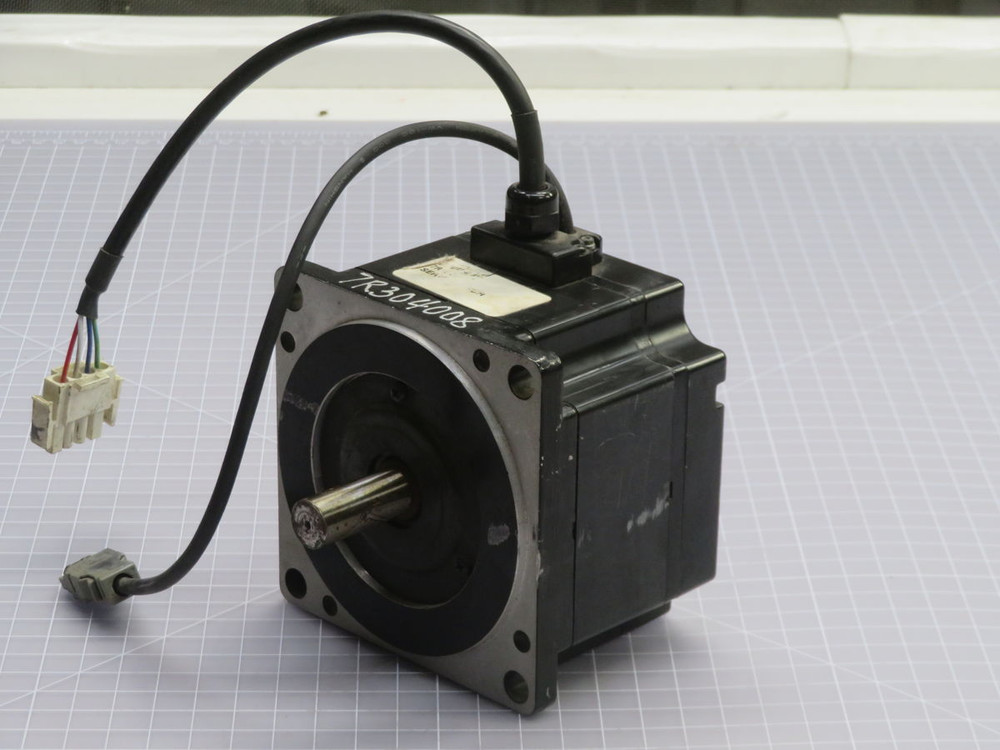 YASKAWA  SGMPH-08A1A21    For Sale