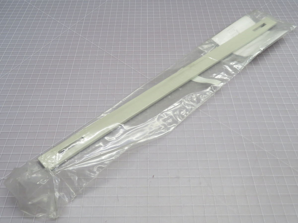 NOB LOT OF 10 COMMSCOPE ADCUEFERS-08 RACK STABILIZER T265407 For Sale
