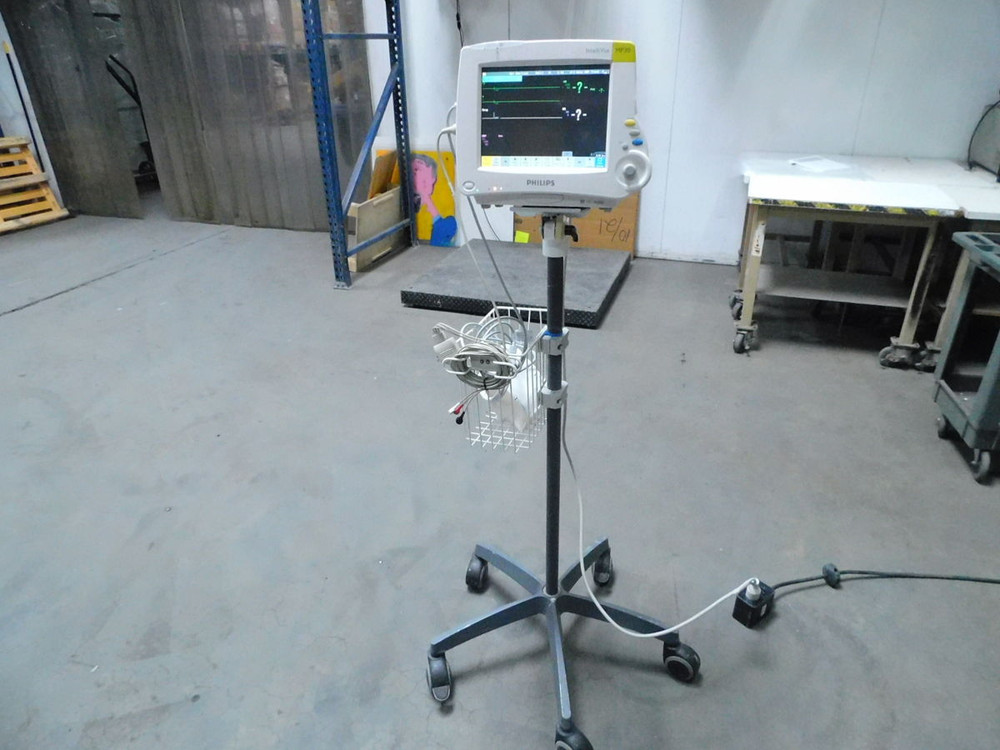 FPR PHILIPS INTELLIVUE MP30 PATIENT MONITOR M7432 For Sale