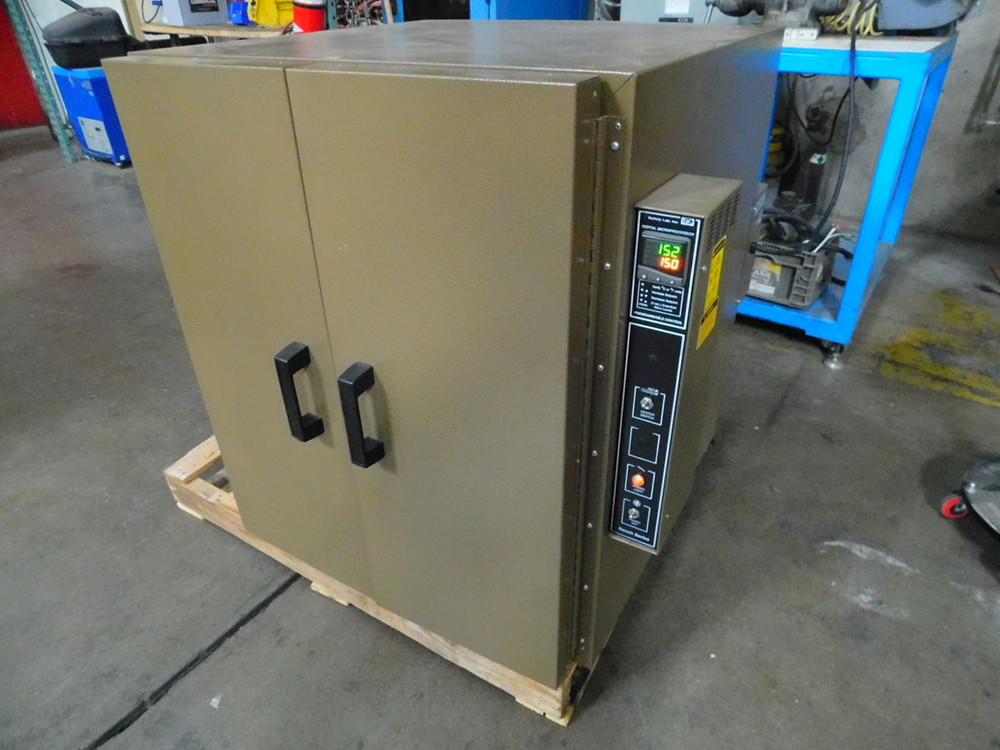 USED QUINCY LAB 31-350-ER DIGITAL BENCH OVEN 10.6 CU.FT. M7530 FOR SALE