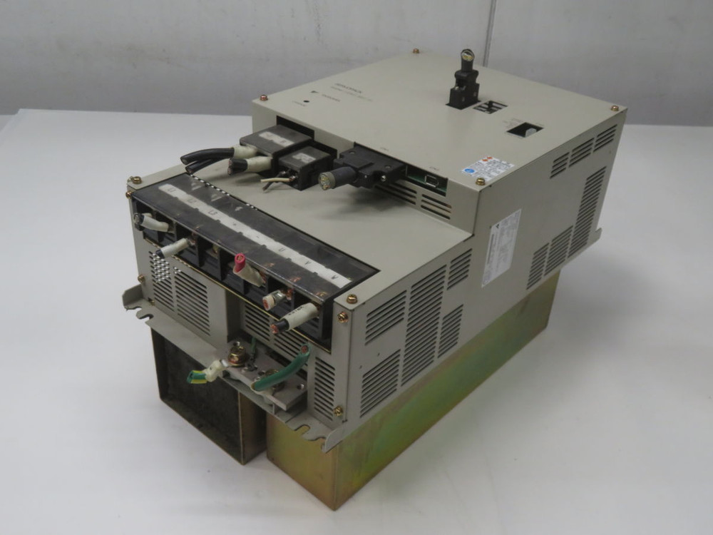 USED YASKAWA SGDM-1EAC-SD1-P AC SERVO DRIVE T268368 FOR SALE