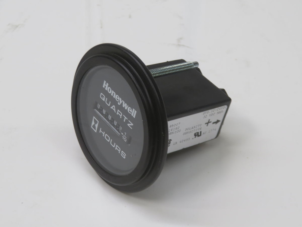 USED HONEYWELL 85007 INDUSTRIAL DC HOUR METER T268584 FOR SALE