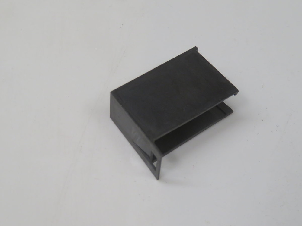 NOB LOT OF 1500 COMMSCOPE 1394078 U-SET DOUBLE DENSITY JACK COVER T268718 FOR SALE
