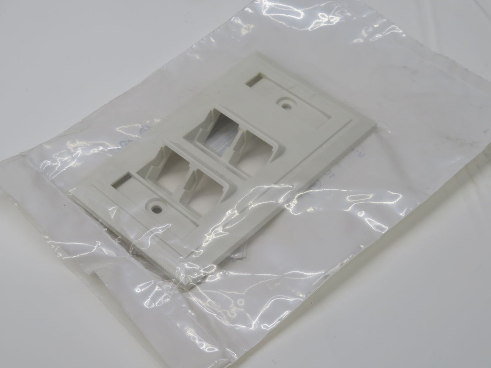 NOB LOT OF 10 COMMSCOPE 107713604 M14AS-262 FACEPLATE M-SERIES 4850 SERIES (M14AS) HIGH-DENSITY FACEPLATE. T268735 FOR SALE