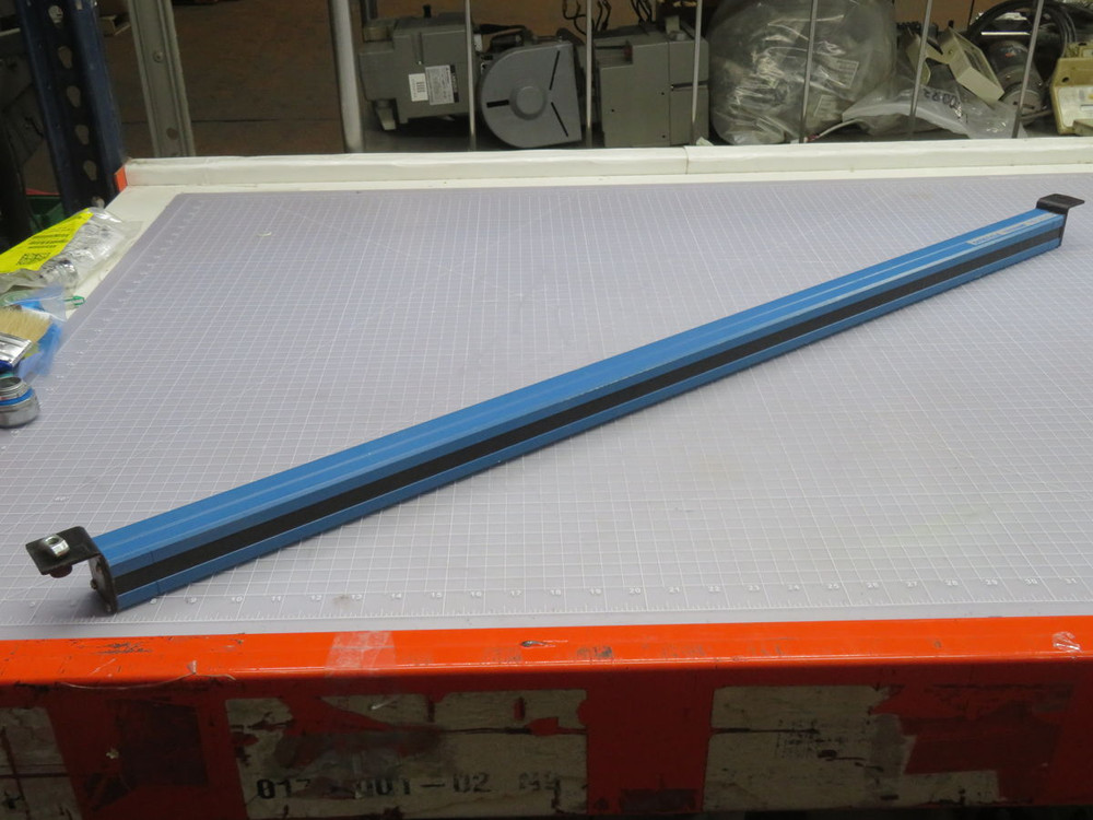 USED PINNACLE SYSTEMS MG-40-OF-20 MICROGUARD INDUSTRIAL GRADE SAFETY LIGHT RECEIVER CURTAIN T268846 FOR SALE